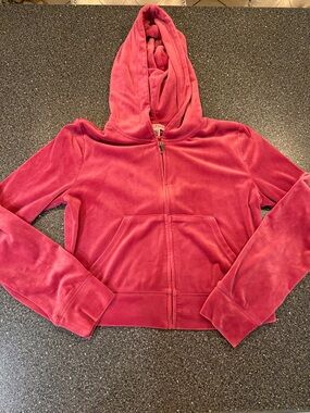 Women’s Juicy Couture Y2K Pink Velour Juicy Hoodie - size Medium